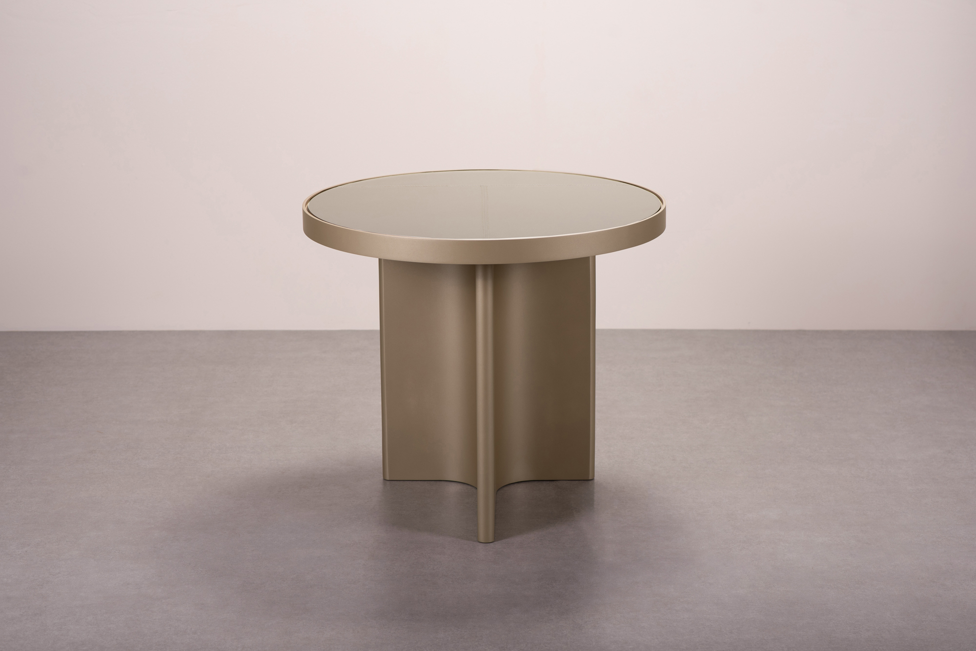 Mesa lateral Magna